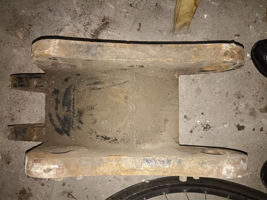 Продается быстросъем на экскаватор 3в1