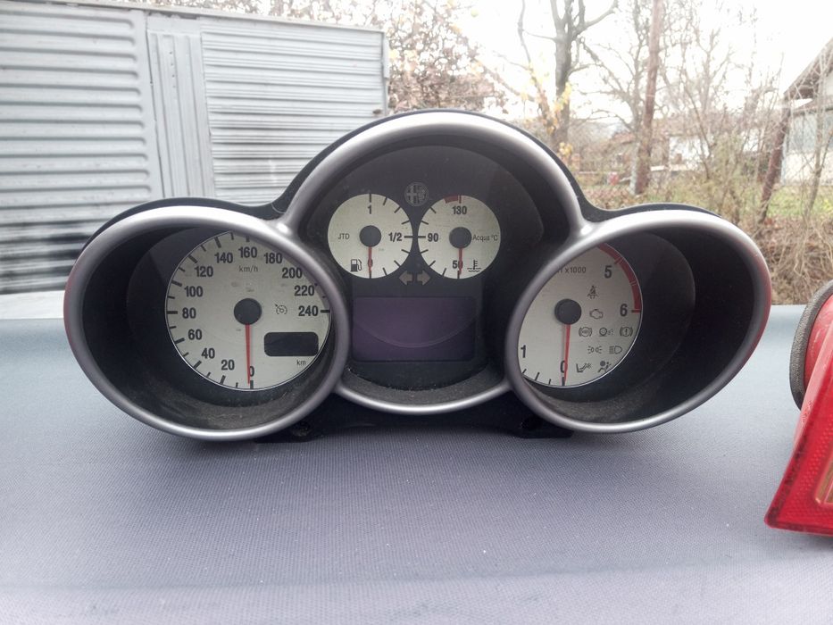 Километраж и стопове от алфа ромео alfa romeo 147