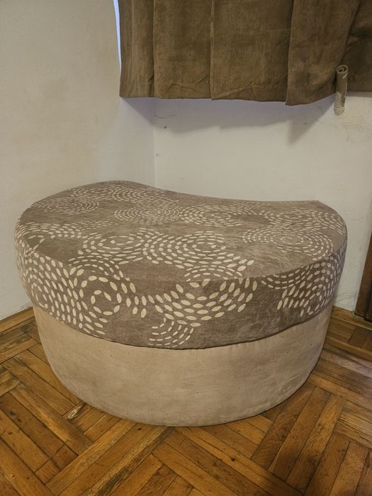 Фотьойл с  табуретка