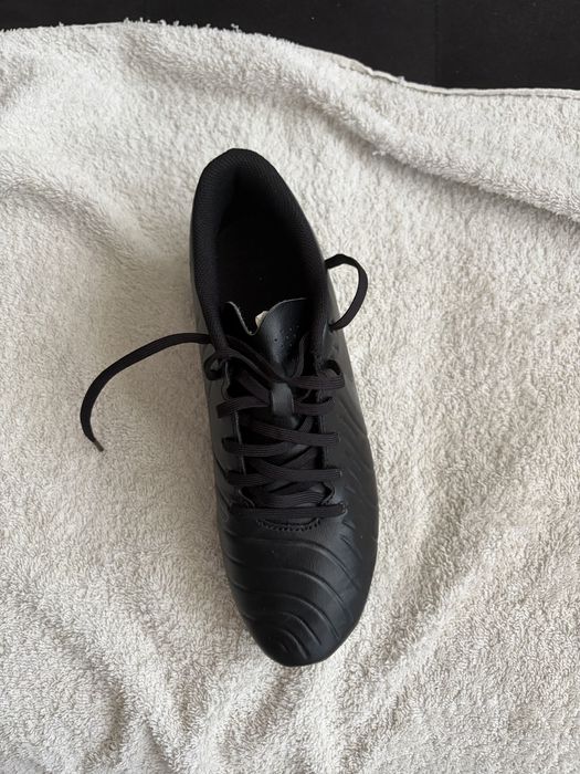 Продат се: Nike Tiempo Legend 10 Academy FG/MG 42EUR