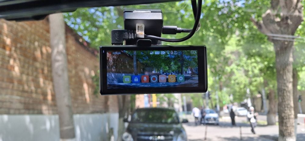 AZDOME M580 5K видеорегистратор состояние идеалное+задная камера.