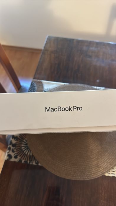 Mac Book 14 pro 18GB