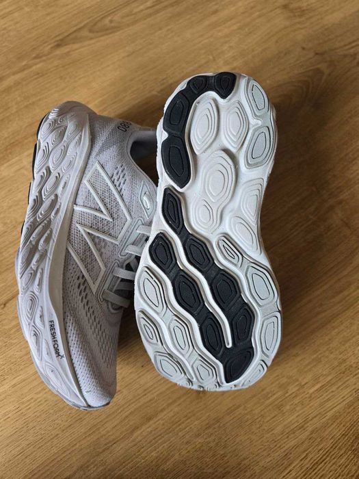 Дамски обувки за бягане New Balance Fresh Foam X 880 v14, размер 37,5