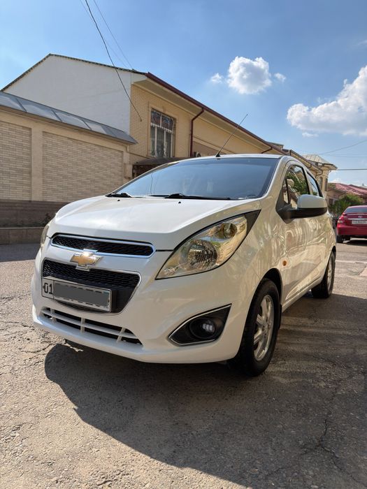 Srochni sotiladi Spark 2012 yil 1 evro idiyal