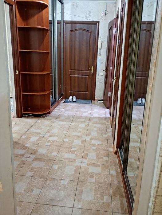 Сдам комнату для девушек или женщине