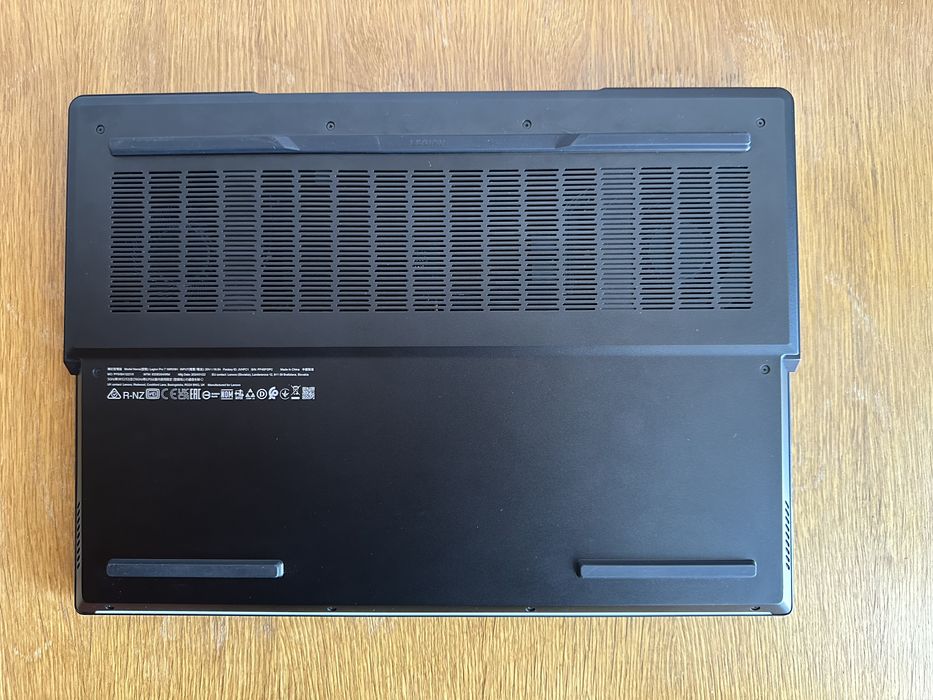 Laptop Lenovo Legion Pro 7 i9 14900HX Nvidia RTX 4090  32GB RAM DDR5 1TB SSD Garanție 8 Luni