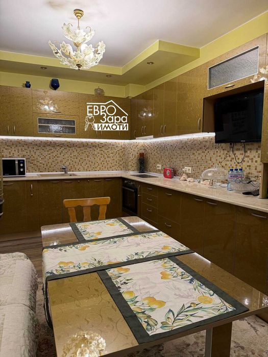 Продава се Четиристаен апартамент в Стара Загора, Център - 76 кв.м за 1175 €/кв.м - Снимка #4