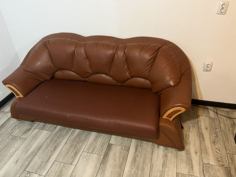 Canapea extensibilla din imitatie de piele