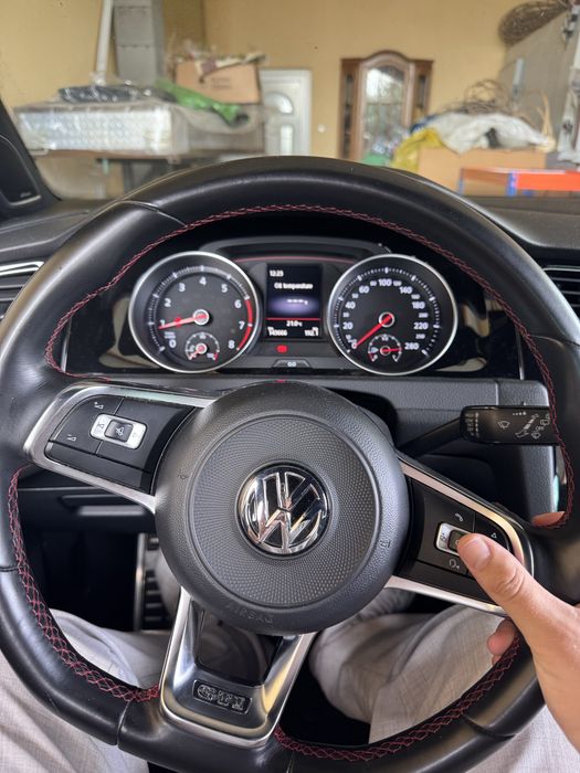 VOLKSWAGEN Golf 2018 — imagine 5