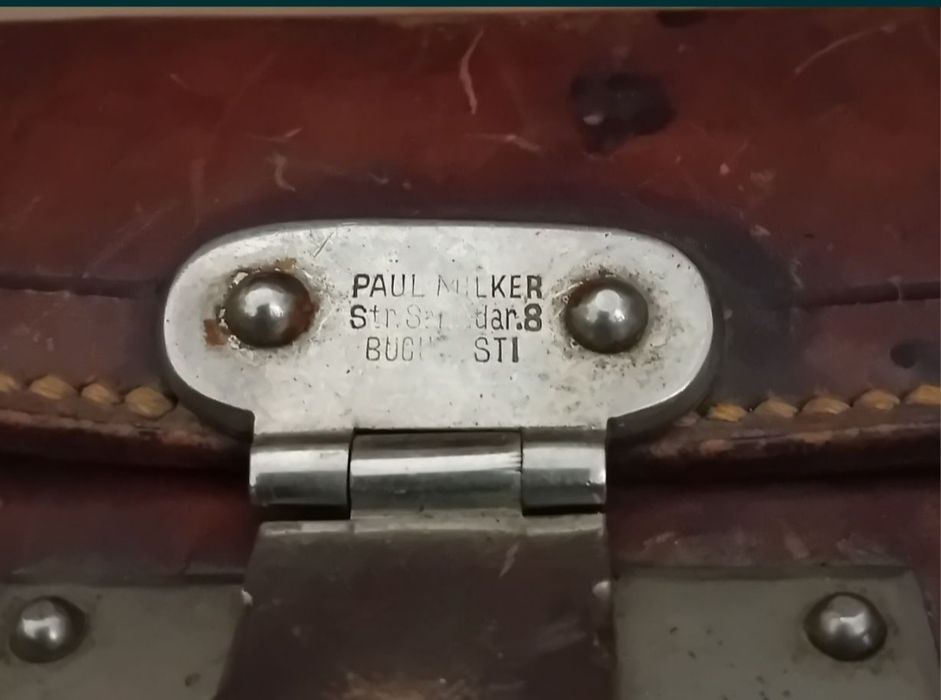 Geamantan Paul Milker din piele.