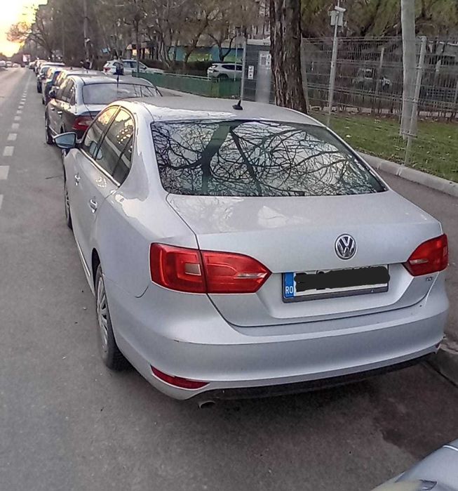 Volkswagen Jetta 1.6 TDI – 2013 – 105 CP – stare perfectă, primul și unicul proprietar România