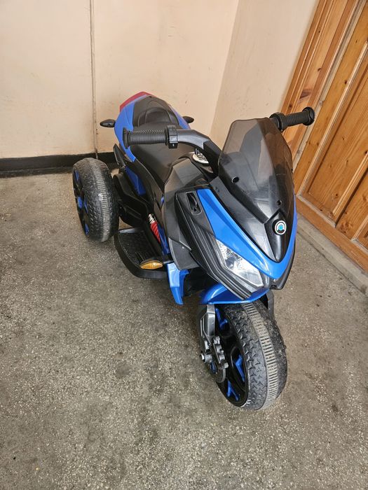 Motocicleta pentru copii 4+