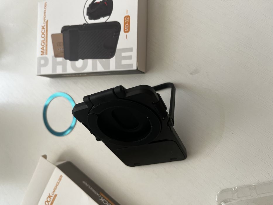 Магнитный картхолдер MagSafe 3 в 1
