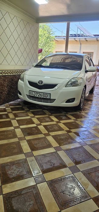 Toyota yaris 1.5 mator avtomat karopka sotiladi
