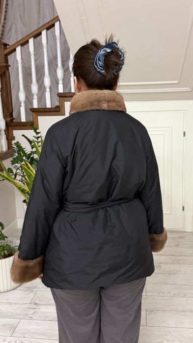 Куртка rafaello красивая