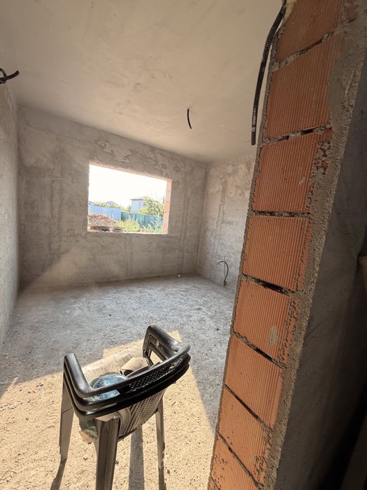 Casa de vanzare P+1 Magurele lipit de iesirea din sectorul 5