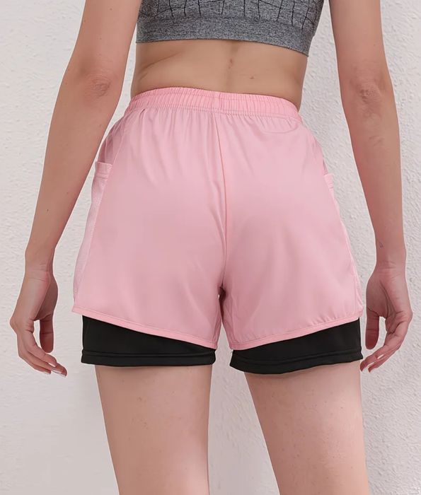 Спортивные шорты