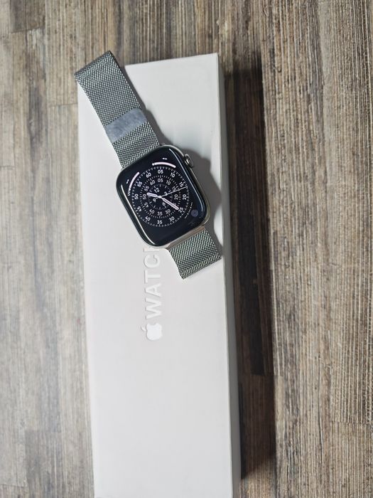 Като нов Apple Watch 10 46mm Titanium Case