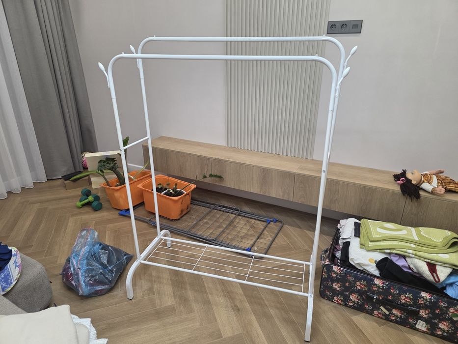 Продам вешалку в разобр виде