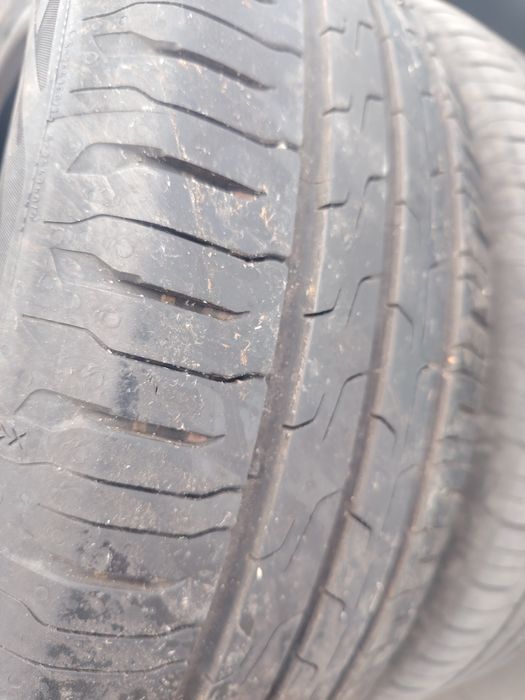 Vând cauciucuri 185 65 r15 continental ecocontact 6