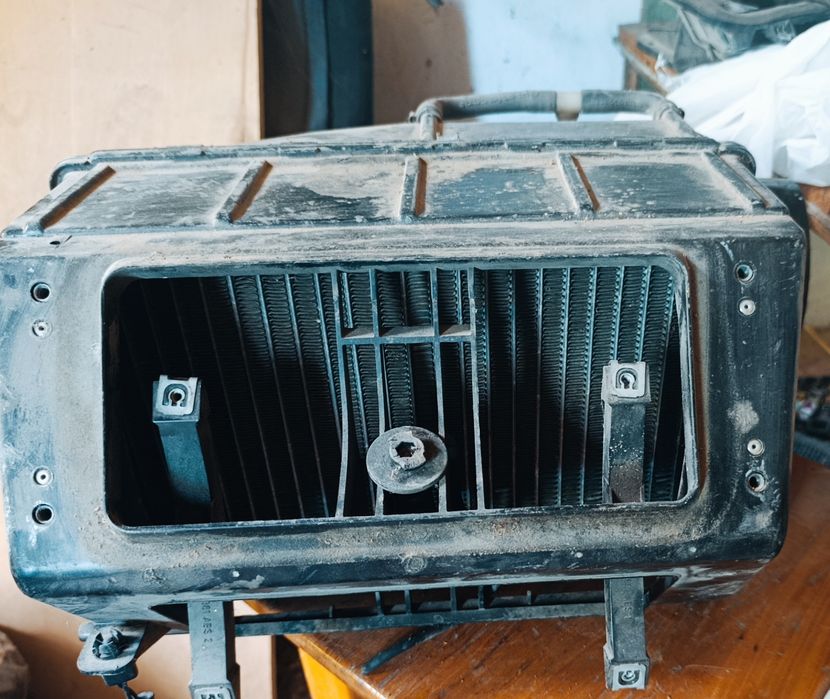 Запчасти на Ауди с4