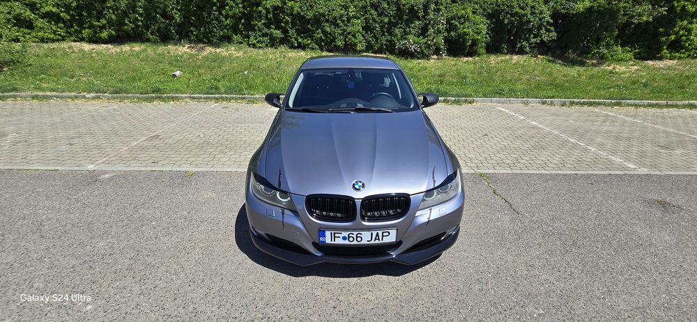 BMW 320 2011  184 cp
