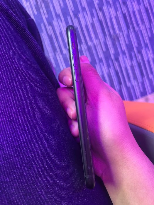 Продается айфон хр