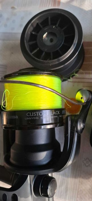 Mulinete de vinzare 2buc Shimano si 2buc Okuma
