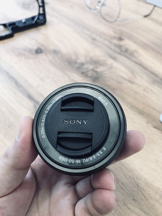 Продам объектив сони