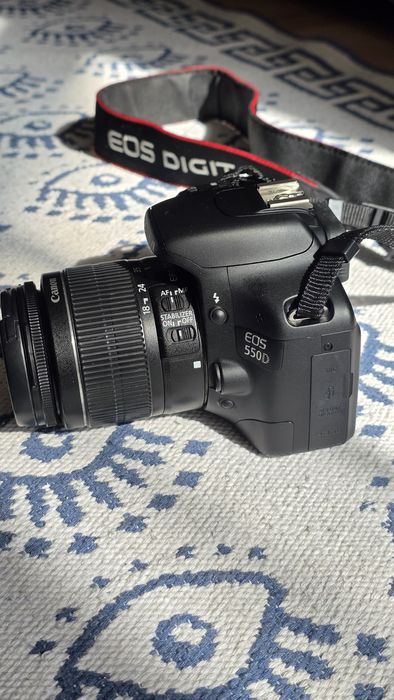 Фотоаппарат Canon EOS 550D