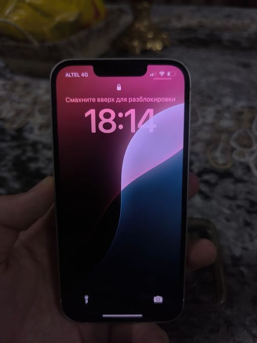 Продам айфон 13 идиал