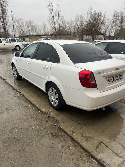 2023 yil 25000 km zavod gaz