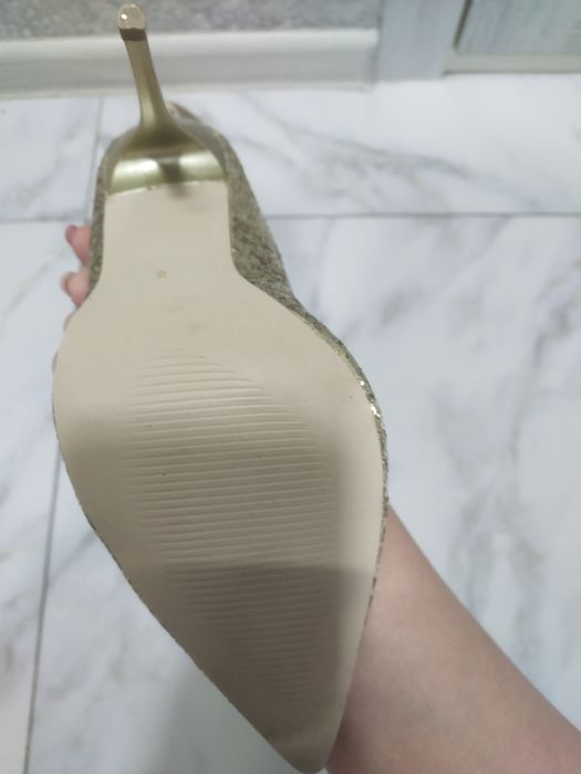 Туфли привозные из Англии.