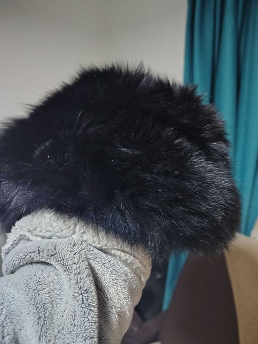 Haină de blană damă+căciulă de blană