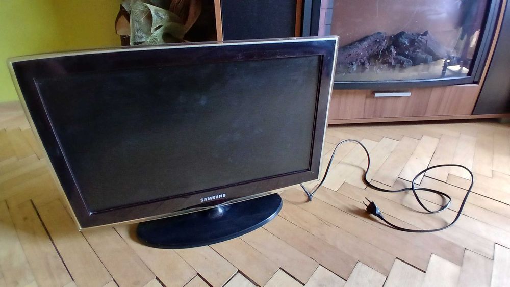 Монитор Samsung 22