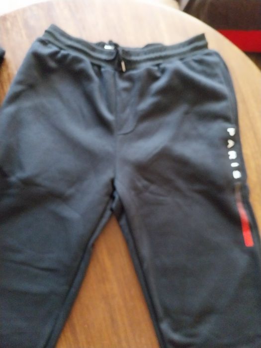 Спортен екип-суичър с качулка и долнище