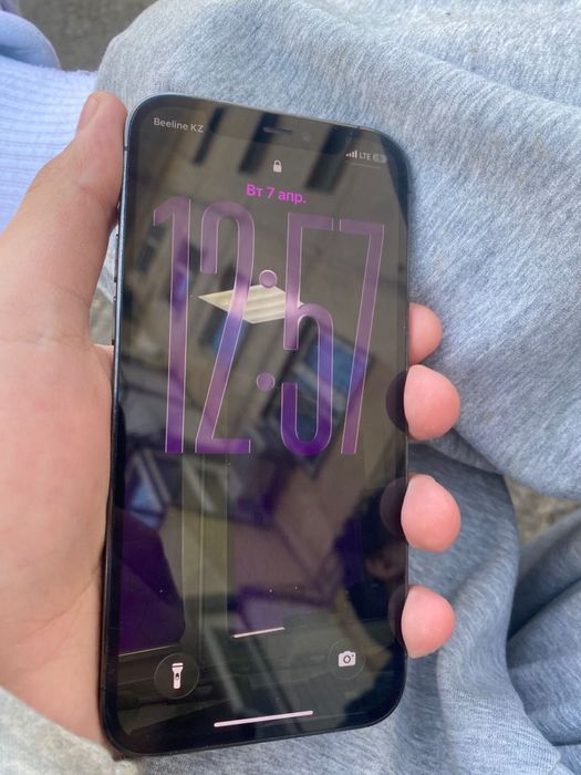 Айфон 12 про в черном цвете