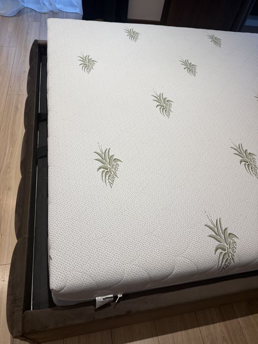 Saltea 160x190, 26 cm, stare foarte bună