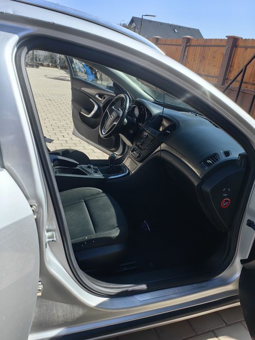 Opel Insignia 2010 | 2.0 CDTI | 1.300 EURO FIX | Defect Chiulasă + Ru