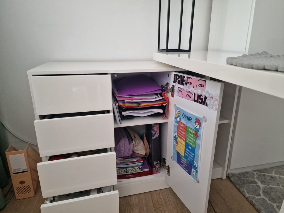 Birou alb extensibil