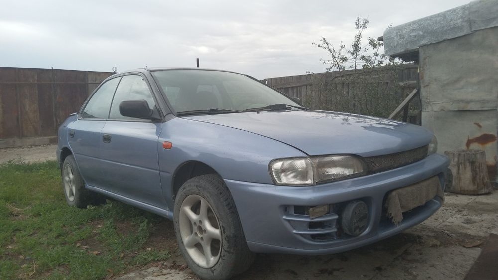 Продам автомобиль Subaru impreza 93 г