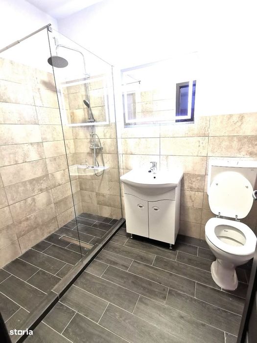 Ap 2 cam bloc nou+ PARCARE privata zona Manastur