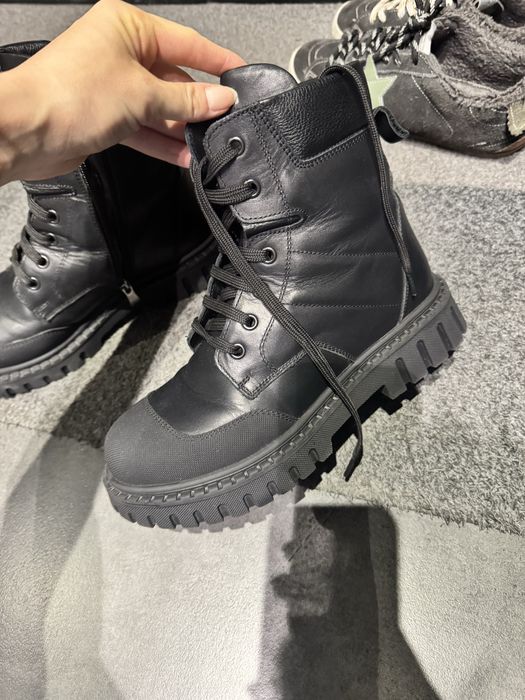 Зимние кожаные  ботинки