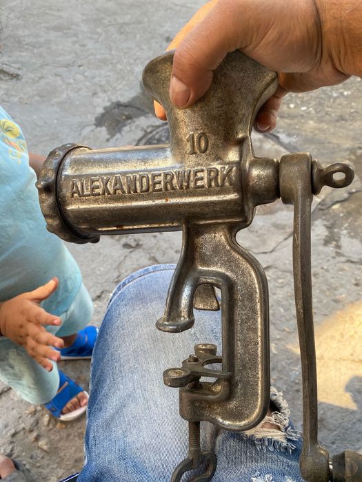 Стара немска ръчна Месомелачка Alehanderwerk 10!