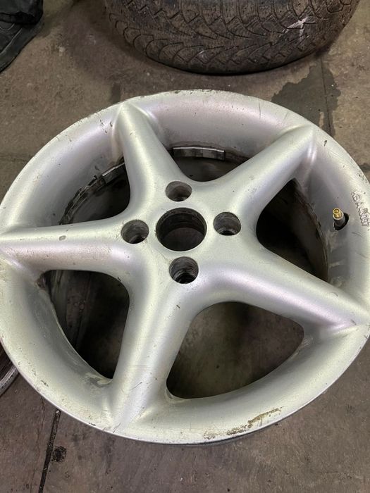 На 15. 4/100 в наличии