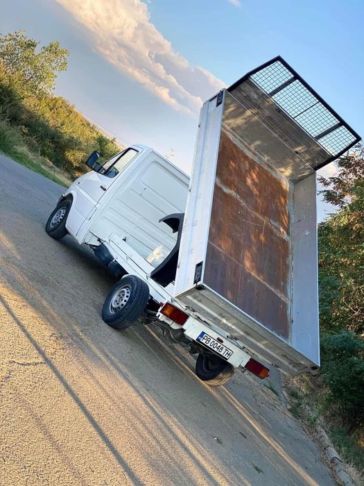 Mercedes 208D Sprinter (самосвал)
