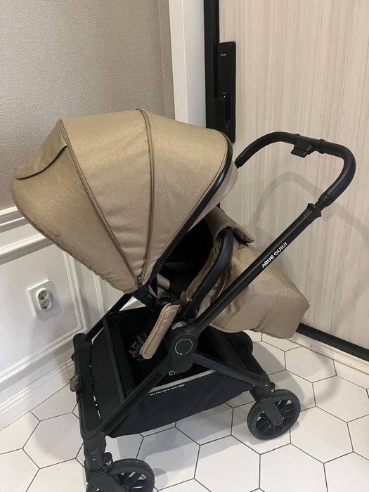 Продаю коляску ining baby d900