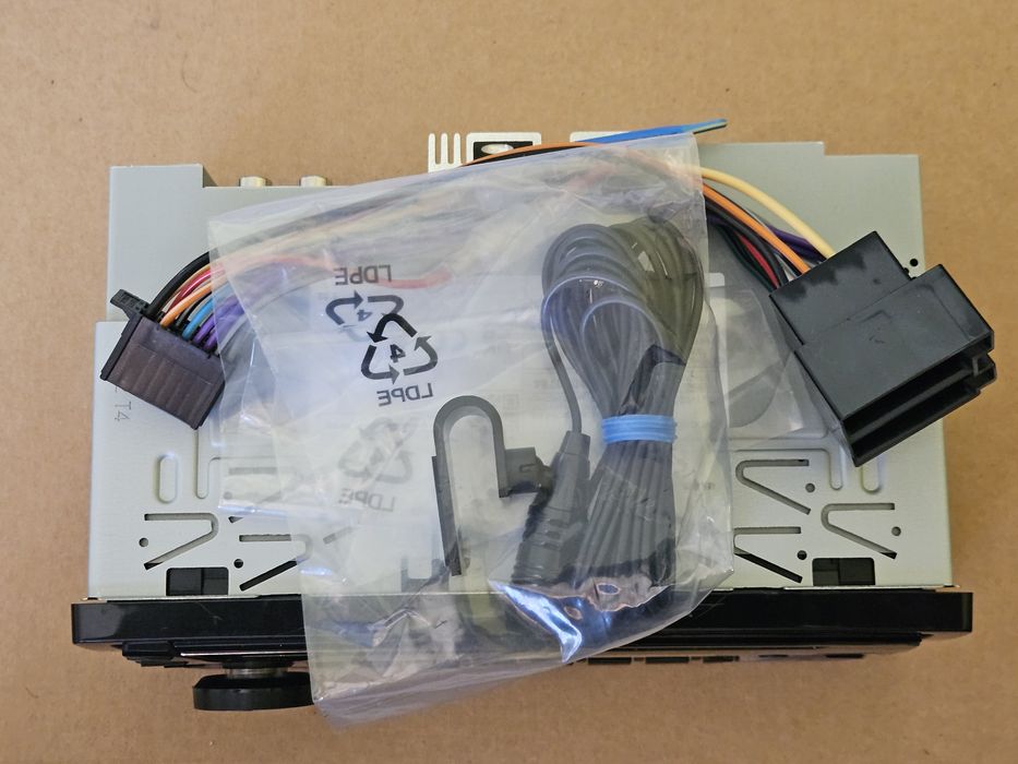 Плеър за кола JVC KD-X382BT