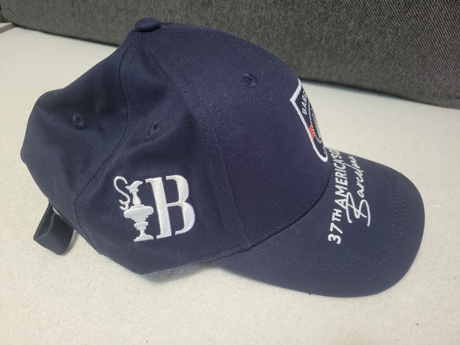 Sapca BARCELONA  noua cu eticheta