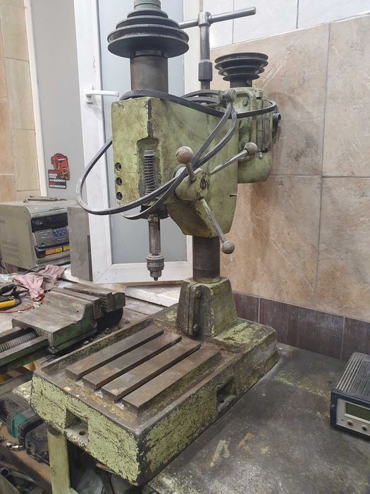 сверлильный станок 220/380 Вольт.